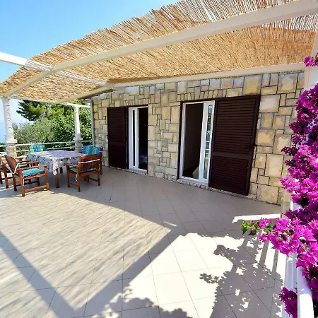 Casa vacanze Parunov By Interhome Rogač